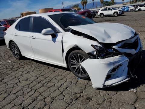 2021 Toyota Camry, VIN 4T1T11AK1MU513395. Фото 4 з 6 з аукціону Copart. Каталог авто зі США OpenDataCar.