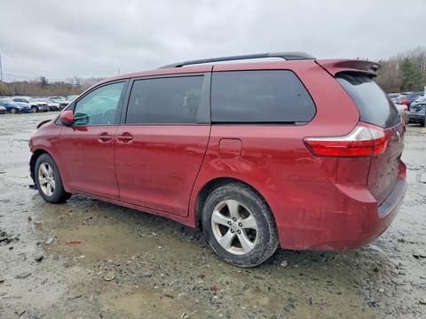 2017 Toyota Sienna, VIN 5TDKZ3DC5HS833872. Zdjęcie 2 z 6 z aukcji Copart. Katalog aut z USA OpenDataCar.