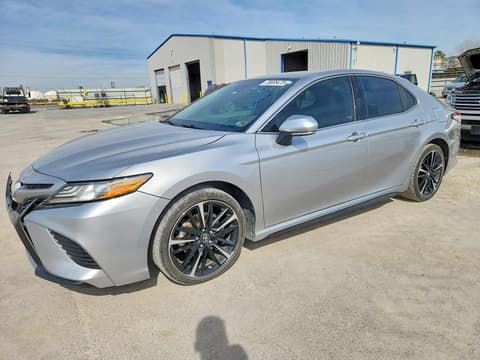 2019 Toyota Camry, VIN 4T1B61HK4KU855181. Zdjęcie 1 z 6 z aukcji Copart. Katalog aut z USA OpenDataCar.