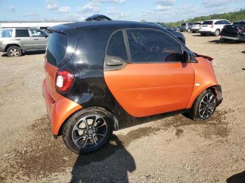 2016 Smart Fortwo, VIN WMEFJ5DA6GK069556. Фото 3 з 6 з аукціону Copart. Каталог авто зі США OpenDataCar.