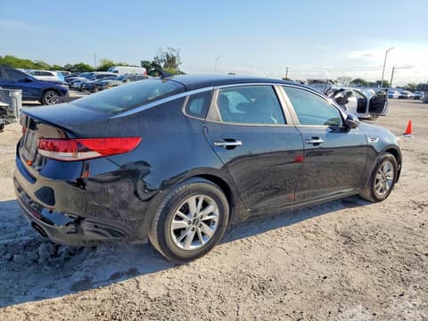 2016 Kia Optima, VIN 5XXGT4L30GG117783. Фото 3 з 6 з аукціону Copart. Каталог авто зі США OpenDataCar.