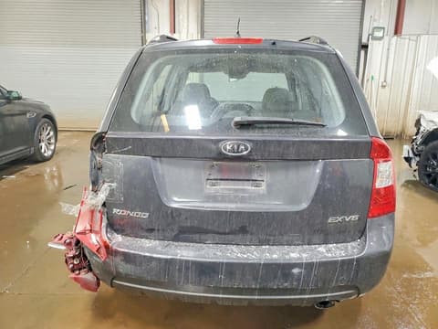 2007 Kia Rondo, VIN KNAFG526277056864. Фото 6 з 6 з аукціону Copart. Каталог авто зі США OpenDataCar.