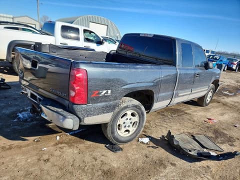 2003 Chevrolet Silverado, VIN 2GCEK19T431358214. Photo 3 of 6 from Copart auction. OpenDataCar US salvage catalog.