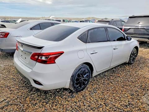 2018 Nissan Sentra, VIN 3N1AB7AP3JY327358. Фото 3 з 6 з аукціону Copart. Каталог авто зі США OpenDataCar.