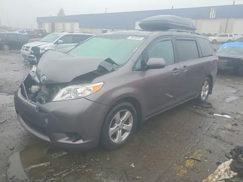 2017 Toyota Sienna, VIN 5TDKZ3DC9HS787334. Фото 1 з 6 з аукціону Copart. Каталог авто зі США OpenDataCar.