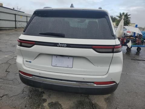 2024 Jeep Cherokee, VIN 1C4RJYB66R8531786. Фото 6 з 6 з аукціону Copart. Каталог авто зі США OpenDataCar.