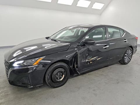 2025 Nissan Altima, VIN 1N4BL4DV7SN352498. Фото 1 з 6 з аукціону Copart. Каталог авто зі США OpenDataCar.