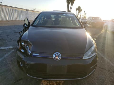 2016 Volkswagen e-Golf, VIN WVWKP7AUXGW916299. Фото 5 з 6 з аукціону Copart. Каталог авто зі США OpenDataCar.