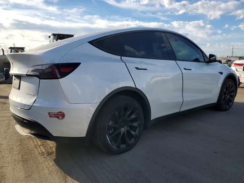 2021 Tesla Model Y, VIN 5YJYGDEEXMF288272. Zdjęcie 3 z 6 z aukcji Copart. Katalog aut z USA OpenDataCar.