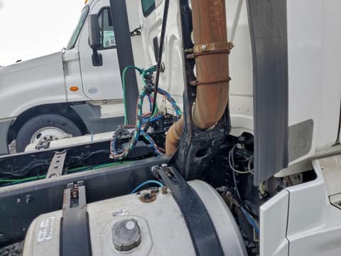 2014 Freightliner Cascadia, VIN 1FUBGEDV7ELFT4301. Zdjęcie 6 z 6 z aukcji Copart. Katalog aut z USA OpenDataCar.