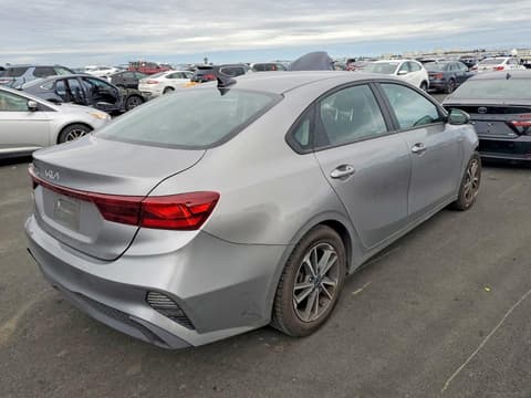 2023 Kia Forte, VIN 3KPF24AD8PE607309. Фото 3 з 6 з аукціону Copart. Каталог авто зі США OpenDataCar.