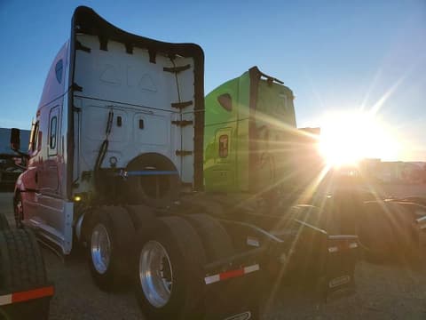 2024 Freightliner Cascadia 126, VIN 3AKJHHDR3RSUL9058. Фото 3 из 6 с аукциона Copart. Каталог авто из США OpenDataCar.