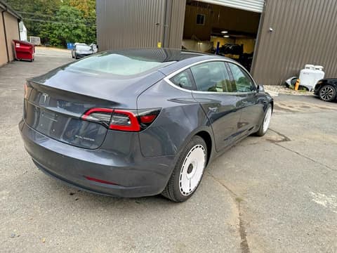 2018 Tesla Model 3, VIN 5YJ3E1EB1JF119421. Фото 4 з 6 з аукціону Copart. Каталог авто зі США OpenDataCar.