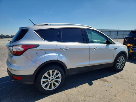 2017 Ford Escape, VIN 1FMCU0J92HUA63051. Фото 3 из 6 с аукциона Copart. Каталог авто из США OpenDataCar.