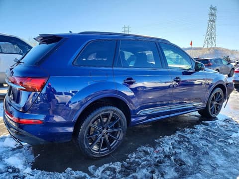 2020 Audi SQ7, VIN WA1VWAF7XLD010136. Фото 3 из 6 с аукциона Copart. Каталог авто из США OpenDataCar.