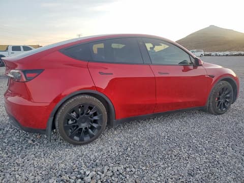 2021 Tesla Model Y, VIN 5YJYGAEE5MF205278. Фото 3 з 6 з аукціону Copart. Каталог авто зі США OpenDataCar.