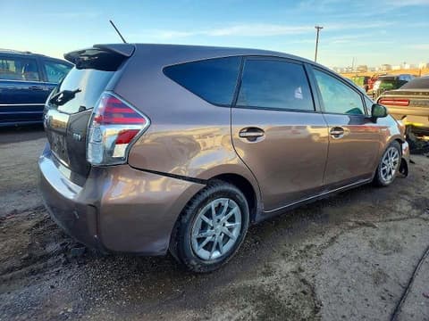 2017 Toyota Prius V, VIN JTDZN3EU7HJ063320. Фото 3 з 6 з аукціону Copart. Каталог авто зі США OpenDataCar.