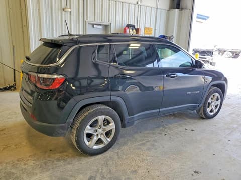 2023 Jeep Compass, VIN 3C4NJDBN4PT524445. Zdjęcie 3 z 6 z aukcji Copart. Katalog aut z USA OpenDataCar.