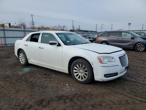 2013 Chrysler 300, VIN 2C3CCAAG8DH551711. Фото 4 з 6 з аукціону Copart. Каталог авто зі США OpenDataCar.