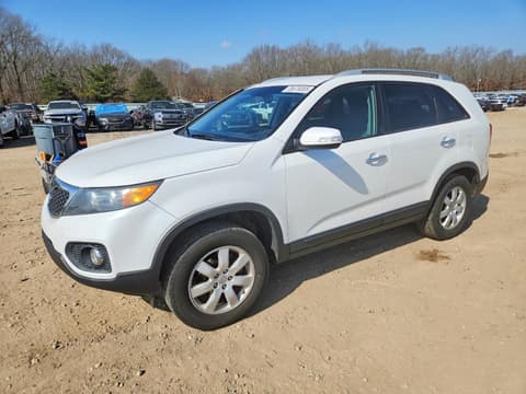 2013 Kia Sorento, VIN 5XYKT3A67DG405566. Фото 1 з 6 з аукціону Copart. Каталог авто зі США OpenDataCar.