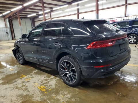 2022 Audi Q8, VIN WA1EVBF15ND033170. Фото 2 из 6 с аукциона Copart. Каталог авто из США OpenDataCar.