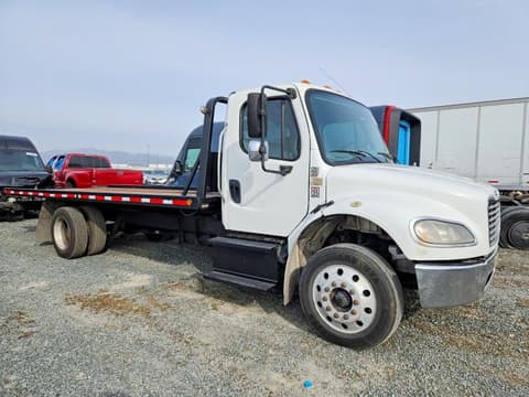2015 Freightliner M2 106, VIN 1FVACWDT1FHGA3667. Фото 1 з 6 з аукціону Copart. Каталог авто зі США OpenDataCar.