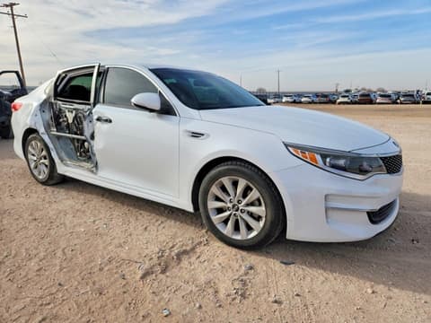 2016 Kia Optima, VIN 5XXGT4L31GG083076. Фото 4 з 6 з аукціону Copart. Каталог авто зі США OpenDataCar.