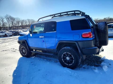 2007 Toyota FJ Cruiser, VIN JTEBU11FX70012202. Фото 2 из 6 с аукциона Copart. Каталог авто из США OpenDataCar.