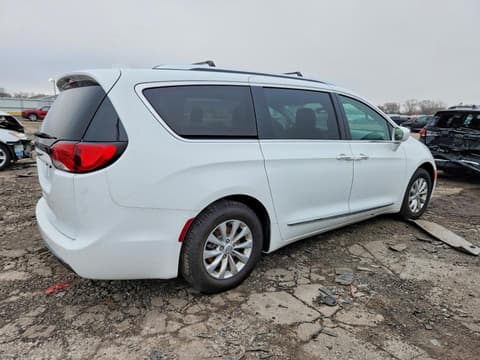 2018 Chrysler Pacifica, VIN 2C4RC1BG3JR280597. Фото 3 з 6 з аукціону Copart. Каталог авто зі США OpenDataCar.