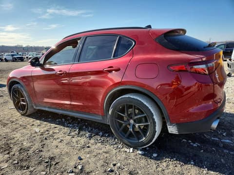 2018 Alfa romeo Stelvio, VIN ZASFAKNN6J7C01022. Фото 2 з 6 з аукціону Copart. Каталог авто зі США OpenDataCar.
