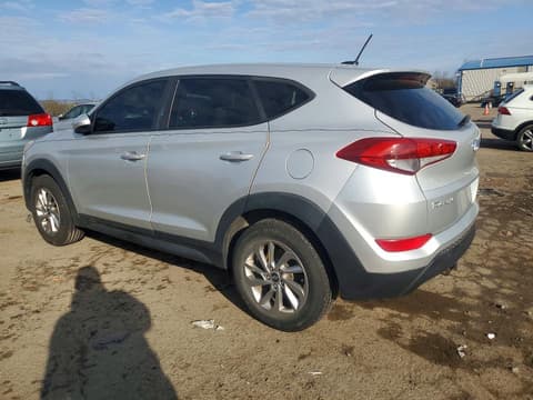 2016 Hyundai Tucson, VIN KM8J23A40GU192343. Фото 2 з 6 з аукціону Copart. Каталог авто зі США OpenDataCar.
