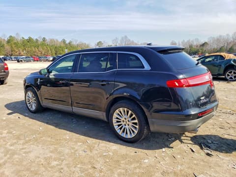 2010 Lincoln MKT, VIN 2LMHJ5FR7ABJ00356. Фото 2 из 6 с аукциона Copart. Каталог авто из США OpenDataCar.