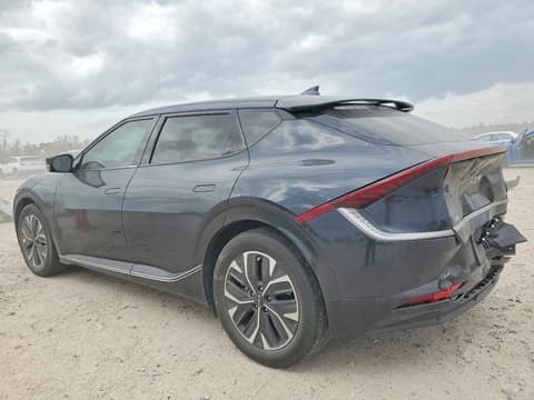 2022 Kia EV6, VIN KNDC34LA5N5034493. Фото 2 з 6 з аукціону Copart. Каталог авто зі США OpenDataCar.