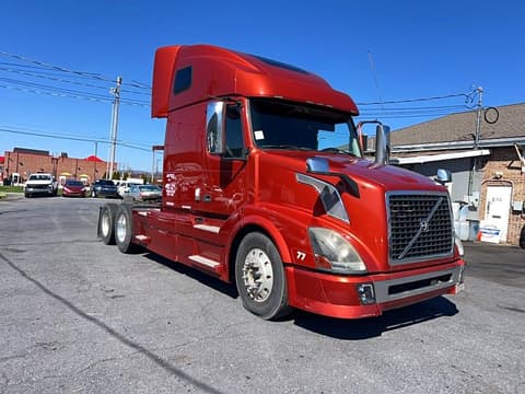 2014 Volvo VNL, VIN 4V4NC9TJ6EN177222. Фото 1 з 6 з аукціону Copart. Каталог авто зі США OpenDataCar.