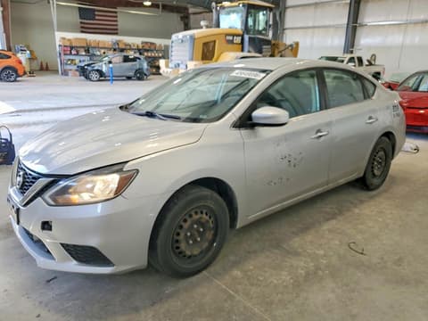 2018 Nissan Sentra, VIN 3N1AB7AP3JY330289. Фото 1 з 6 з аукціону Copart. Каталог авто зі США OpenDataCar.