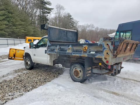 2015 Ford F-350 Super Duty, VIN 1FDRF3HT6FEB37523. Фото 2 з 6 з аукціону Copart. Каталог авто зі США OpenDataCar.