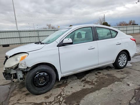2012 Nissan Versa, VIN 3N1CN7APXCL846892. Фото 1 з 6 з аукціону Copart. Каталог авто зі США OpenDataCar.