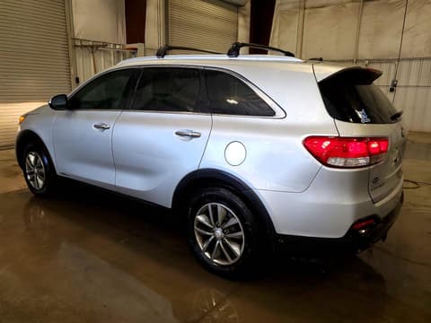 2017 Kia Sorento, VIN 5XYPGDA52HG240720. Zdjęcie 2 z 6 z aukcji Copart. Katalog aut z USA OpenDataCar.
