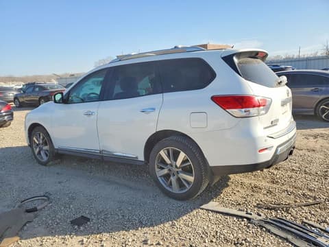 2013 Nissan Pathfinder, VIN 5N1AR2MN4DC639915. Фото 2 з 6 з аукціону Copart. Каталог авто зі США OpenDataCar.