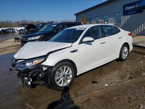 2017 Kia Optima, VIN 5XXGT4L35HG148142. Фото 1 з 6 з аукціону Copart. Каталог авто зі США OpenDataCar.