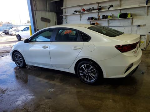 2024 Kia Forte, VIN 3KPF24AD9RE706885. Фото 2 з 6 з аукціону Copart. Каталог авто зі США OpenDataCar.