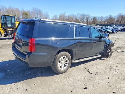 2015 Chevrolet Suburban, VIN 1GNSKJKCXFR587948. Фото 3 з 6 з аукціону Copart. Каталог авто зі США OpenDataCar.
