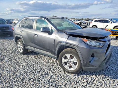 2021 Toyota RAV4, VIN 2T3W1RFV9MC098737. Фото 4 з 6 з аукціону Copart. Каталог авто зі США OpenDataCar.