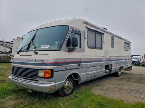 1991 Oshkosh motor truck co. Chassis, VIN 4CDB5XG24M2103537. Фото 2 з 6 з аукціону Copart. Каталог авто зі США OpenDataCar.