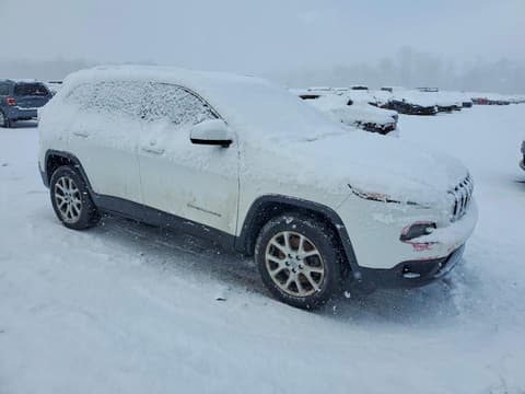 2017 Jeep Cherokee, VIN 1C4PJMCB8HW633712. Фото 4 з 6 з аукціону Copart. Каталог авто зі США OpenDataCar.