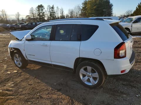 2015 Jeep Compass, VIN 1C4NJCEAXFD398745. Фото 2 з 6 з аукціону Copart. Каталог авто зі США OpenDataCar.