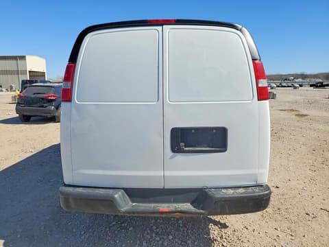 2017 Chevrolet Express G2500, VIN 1GCWGAF13H1325386. Фото 6 из 6 с аукциона Copart. Каталог авто из США OpenDataCar.