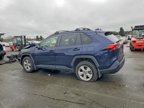 2019 Toyota RAV4, VIN JTMP1RFV2KD043155. Фото 2 з 6 з аукціону Copart. Каталог авто зі США OpenDataCar.