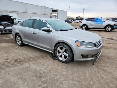2013 Volkswagen Passat, VIN 1VWBN7A3XDC069646. Фото 4 з 6 з аукціону Copart. Каталог авто зі США OpenDataCar.