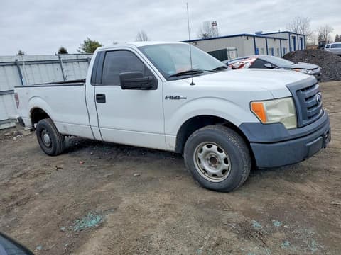 2010 Ford F-150 Lightning, VIN 1FTMF1CW1AKB23513. Zdjęcie 4 z 6 z aukcji Copart. Katalog aut z USA OpenDataCar.
